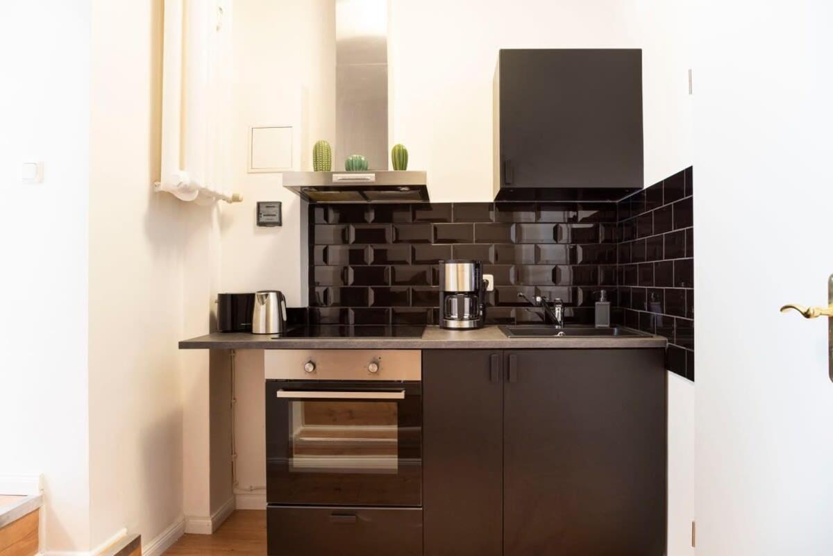 Spacious Loft Style Studio In Berlin Wilmersdorf Buitenkant foto